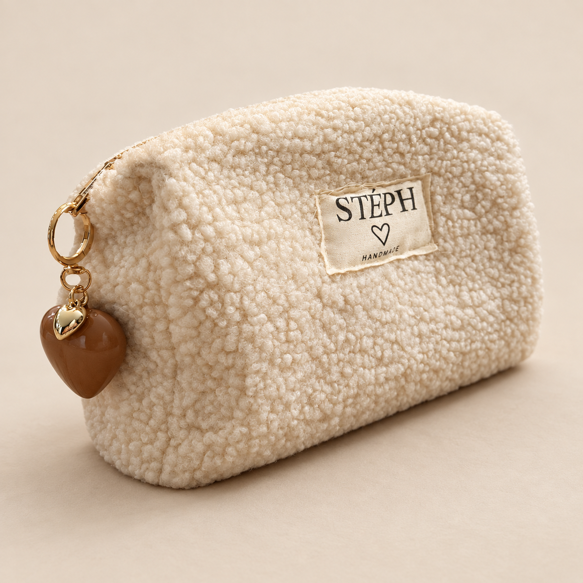 STÉPH Teddy Make-uptas met Hartjesbedel – Gebroken wit