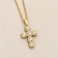 STÉPH Ketting Belle Cross – Wit, goudkleurig met heldere zirkonia hoofd